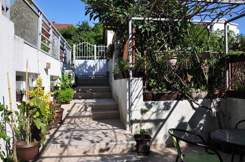 Guest House Marojevic Igalo Exterior photo